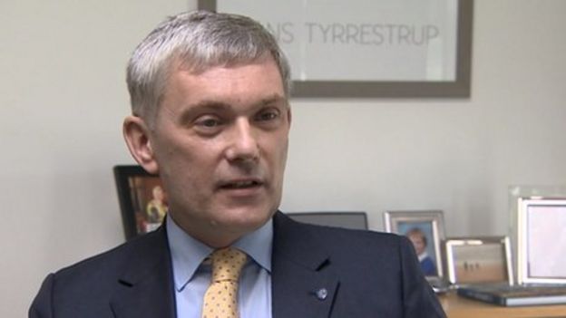 Wymondham College head 'regrets' academy move - BBC News