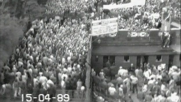 CCTV of fans at Hillsborough on 15 April 1989