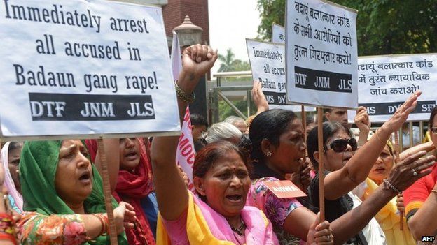 Activists shout slogans in Delhi on May 31, 2014, against the gang-rape and hanging o two teenage girls in Budaun district in Uttar Pradesh