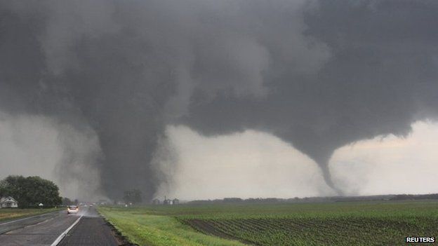 Two tornadoes touch down near Pilger, Nebraska 16 June 2014