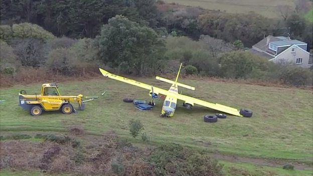 Самолет с острова Нормандские острова после аварийной посадки в Джерси