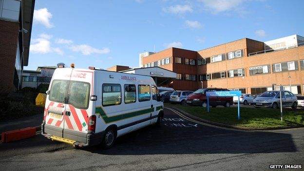 Stafford Hospital cuts 60 beds amid staffing problems - BBC News