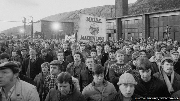 Miners from Maerdy at meeting in 1985