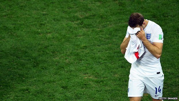 Jordan Henderson walks off field at end of England defeat by Uruguay