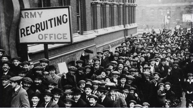 Recruitment queue in World War One