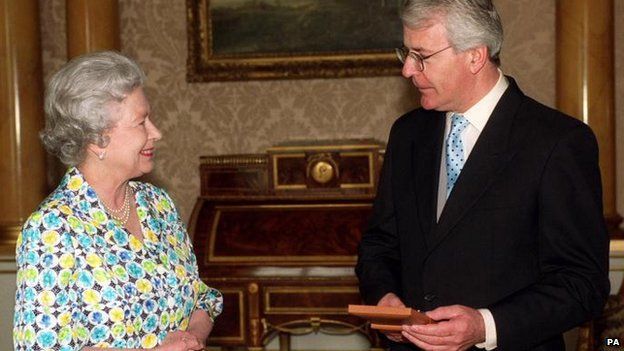 The Queen and John Major in 1999