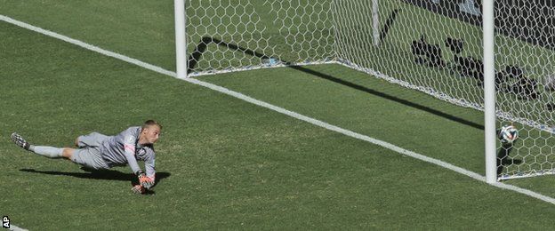 Giovani dos Santos scores past Jasper Cillessen (pictured)