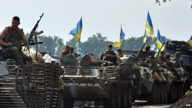 Ukrainian troops near the eastern Ukrainian city of Slavyansk (11 July 2014)