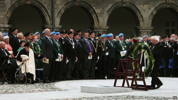 Irish National Day of Commemoration for war dead takes place - BBC News