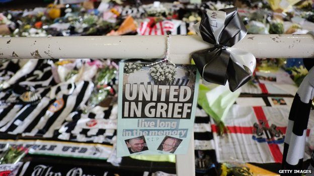 Tribute to Newcastle United fans who died in the MH17 crash (22 July 2014)