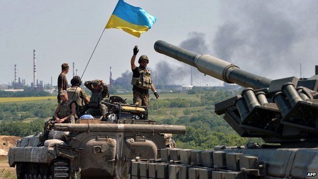 Ukrainian troops on patrol in the Luhansk region - 25 July 2014
