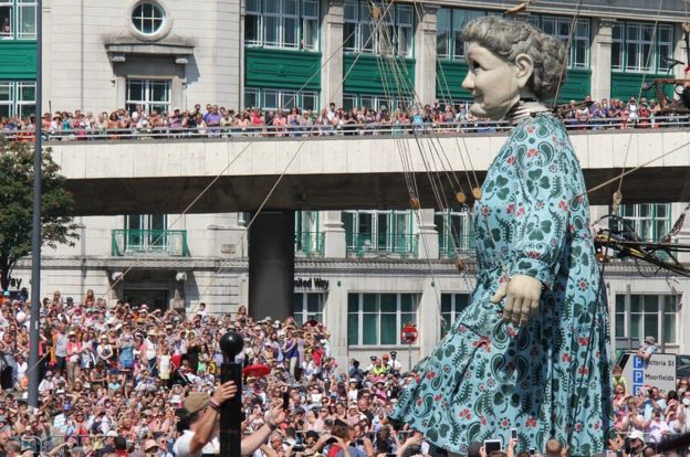 Tom Airey Grandmother giants