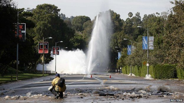 Burst water main on Sunset Boulevard, Los Angeles