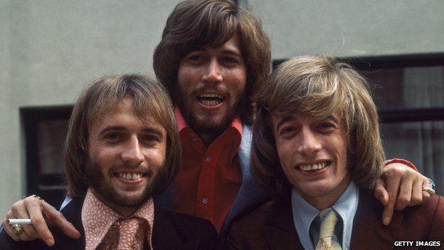 Robin Gibb's final song to be released - BBC News