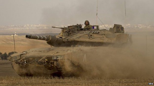 Israeli Merkava tank leaving the Gaza Strip 05 August 2014