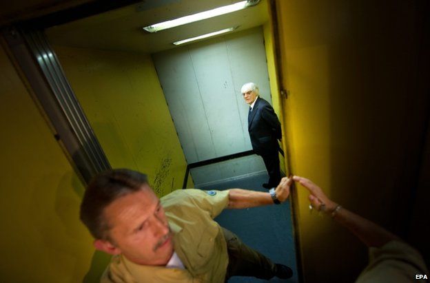 Bernie Ecclestone in a court lift in Munich, 5 August