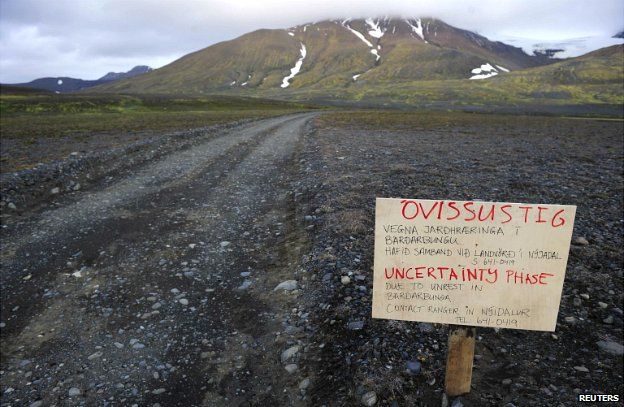 A warning sign on the main road to Bardarbunga volcano - 19 August 2014