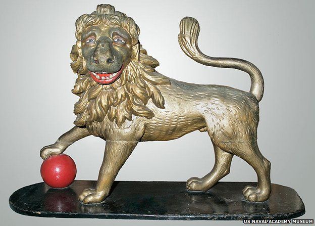 A statue of a lion