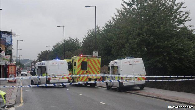 Whitehorse Road cordoned off