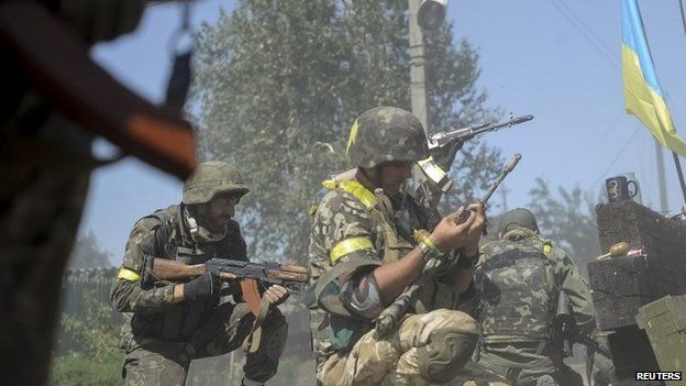 Ukrainian forces during fighting with pro-Russian separatists in the eastern Ukrainian town of Ilovaysk on 26 August 2014.