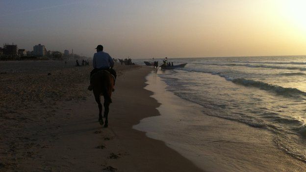 Gaza beach - Jon Donnison