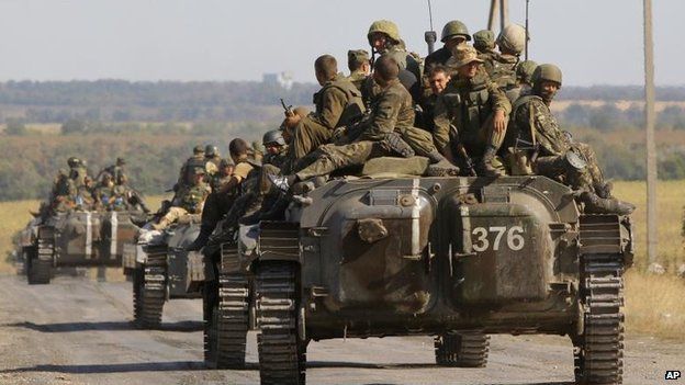 Ukrainian military vehicles in Starobesheve, 30 Aug