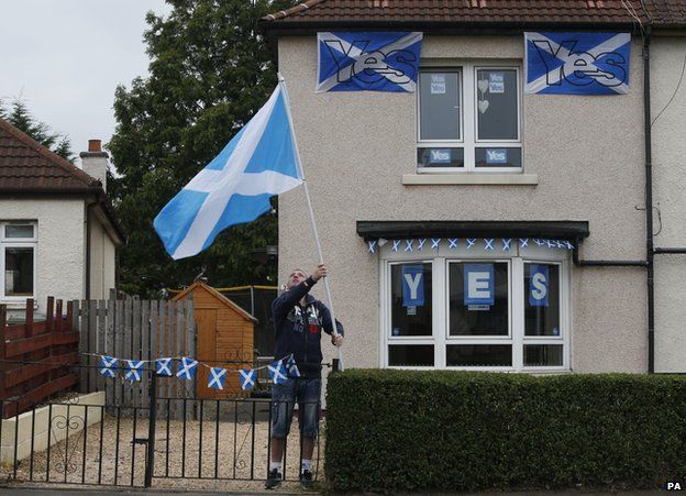 Yes campaign supporter in Glasgow, 15 Sep 14