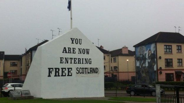 Free Derry gable wall with Scotland message