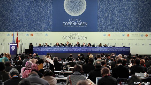 A general view shows the plenary session at the Bella Center of Copenhagen on 19 December 2009 at the end of the COP15 UN Climate Change Conference.