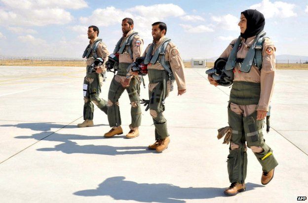 Major Mariam al-Mansouri with other pilots, in an image from 18 June