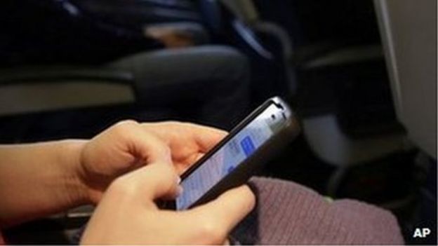 Airlines cleared for mobile phone use during flights - BBC News