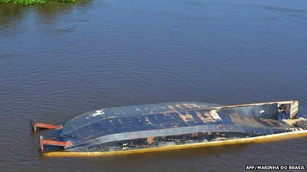Capsized tourism boat on the Paraguay river