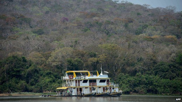 Tourist barge Bonanca in the Pantanal area, 10 Sep 14