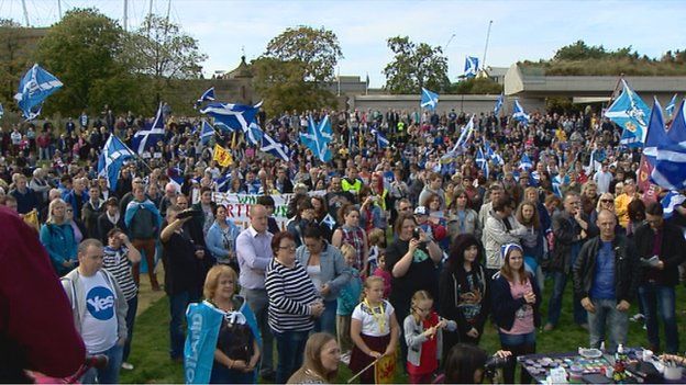 Scottish Independence Supporters Hold Holyrood Rally - BBC News