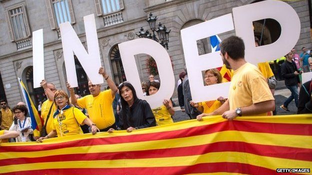 Spain Court Suspends Catalonia Independence Referendum - BBC News