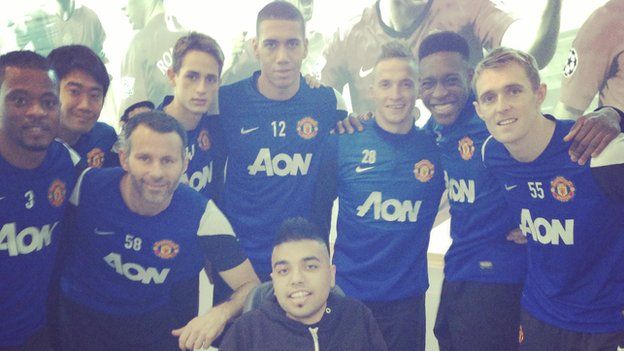 Sohail with the United players