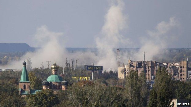 Smoke near Donetsk airport in Ukraine, 1 October, 2014