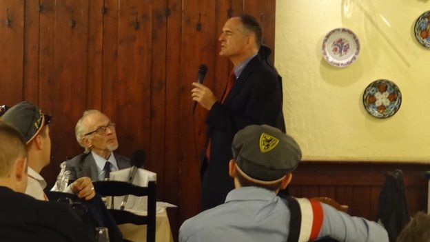 Jared Taylor addressing far-right supporters in Budapest