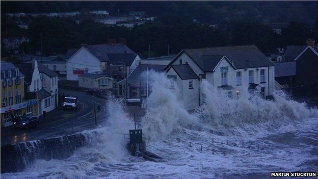 Met Office Severe Weather Warning For South Wales Bbc News