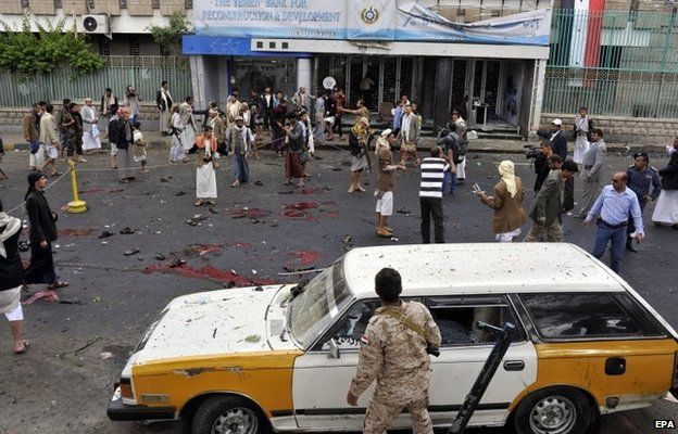 Aftermath of suicide bomb attack in Sanaa (9 October 2014)