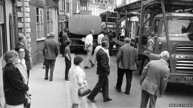 High Street bottleneck, 1967