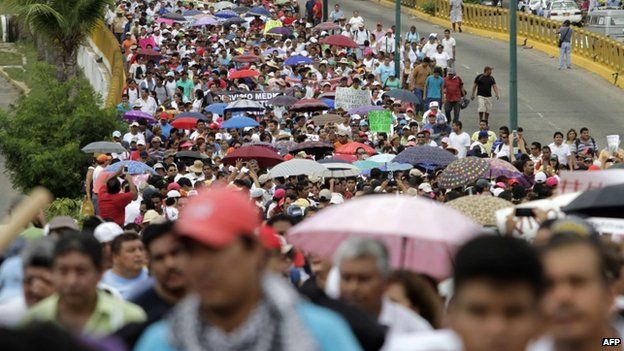 Mexico students: Guerreros Unidos gang leader 'arrested' - BBC News