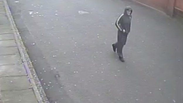 Police Release Image Of Man Over Assault In Glasgow - BBC News