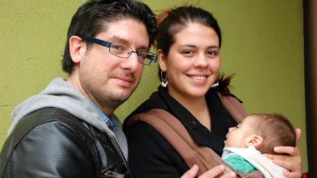 Jorge and Gabriela Riffo with baby Lucas in October 2014