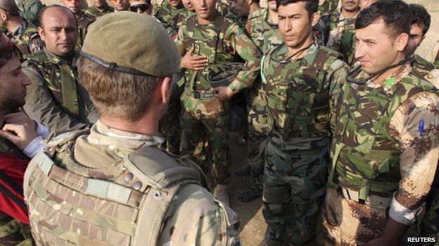 British soldiers train Kurdish Peshmerga fighters in Irbil, northern Iraq