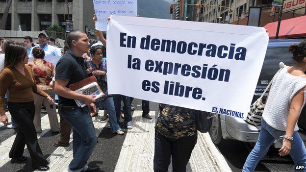 Venezuelan journalists protest in support of the freedom of expression in Caracas, August 20, 2009.