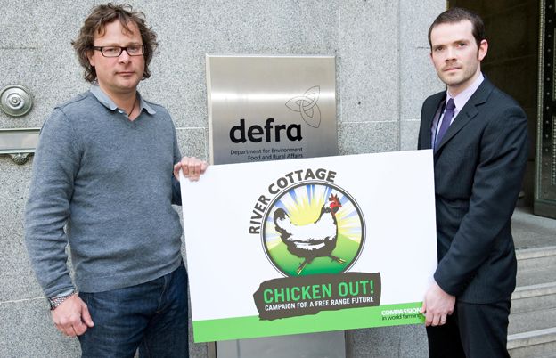 Hugh Fearnley Whittingstall in publicity campaign to promote free-range chicken