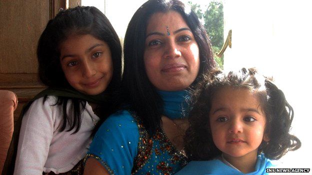 Heena Solanki with her two daughters