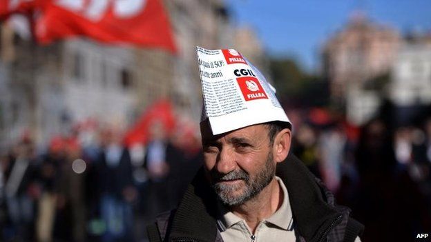 Protesters pack Rome's San Giovanni square, 25 Oct