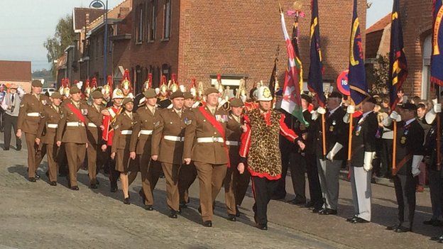 Queen To Present The Royal Welsh Regiment's Colours - BBC News